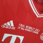 camisa-retrro-bayern-home-i-wembley-2013-vermelha-manga-longa