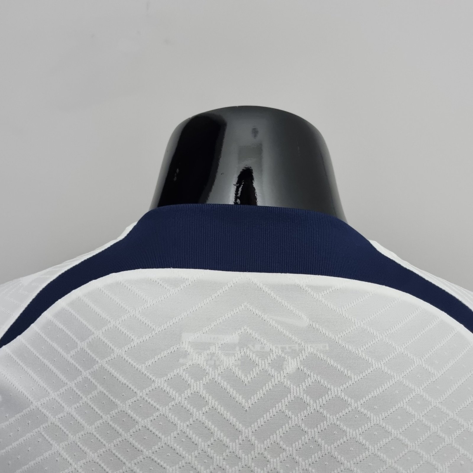 6f704e03