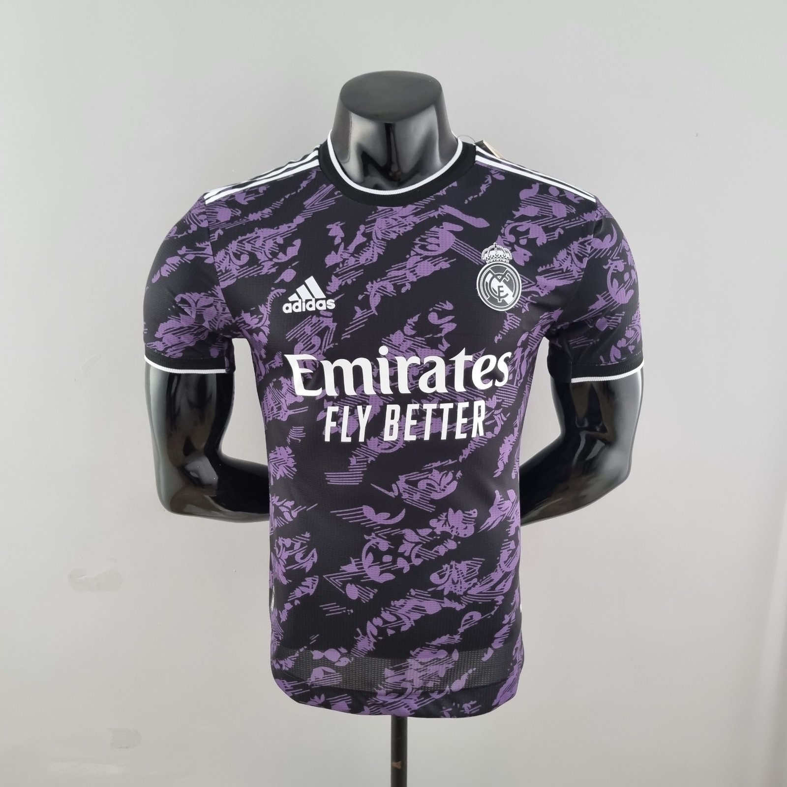 034c76de camisa do Real Madrid roxa 2022