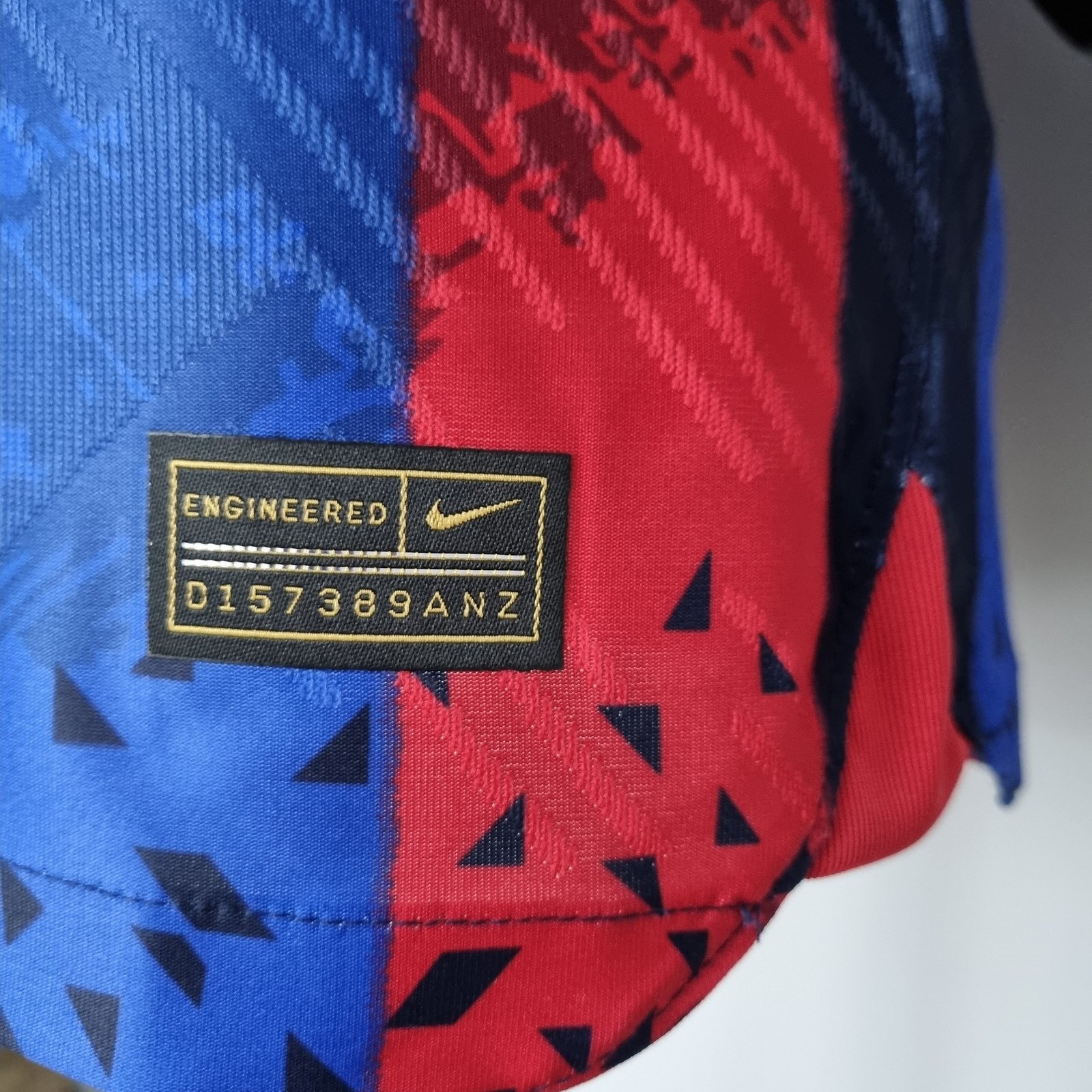 6cde13d7 camisa do barcelona vermelho e azul