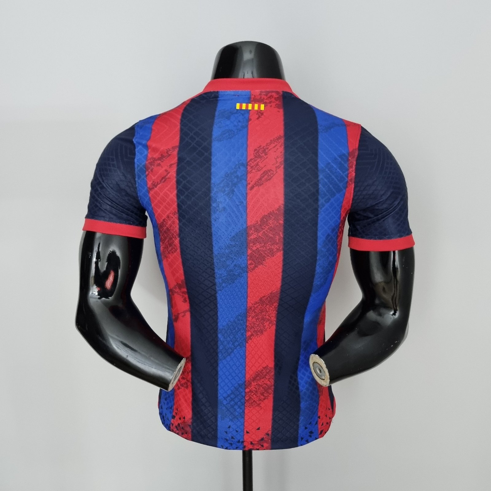 9adc09a0 camisa do barcelona vermelho e azul