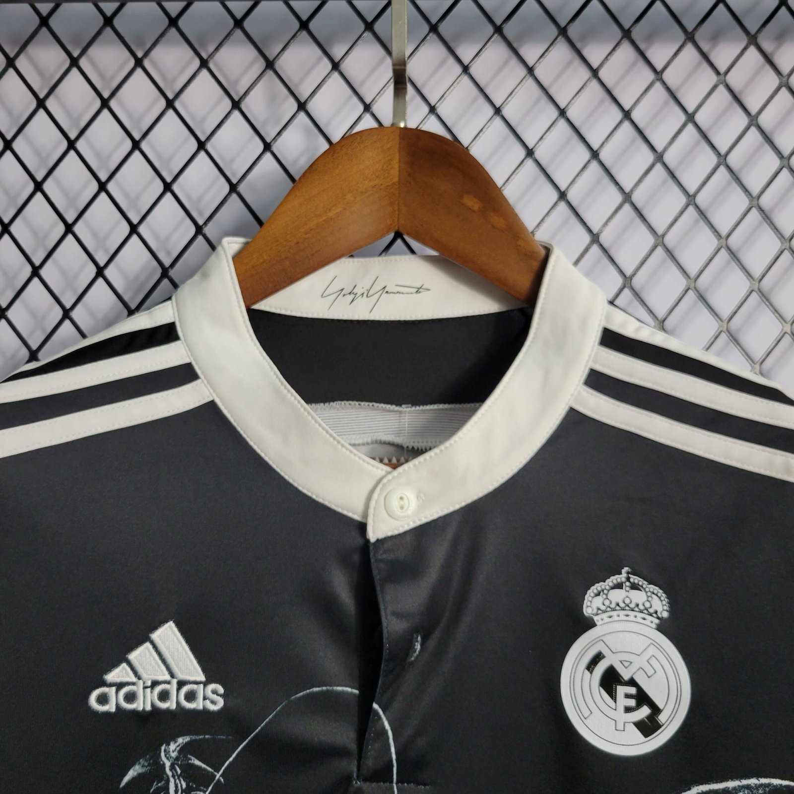 camisa-real-madrid-retro-preta-third-2014-15-masculina