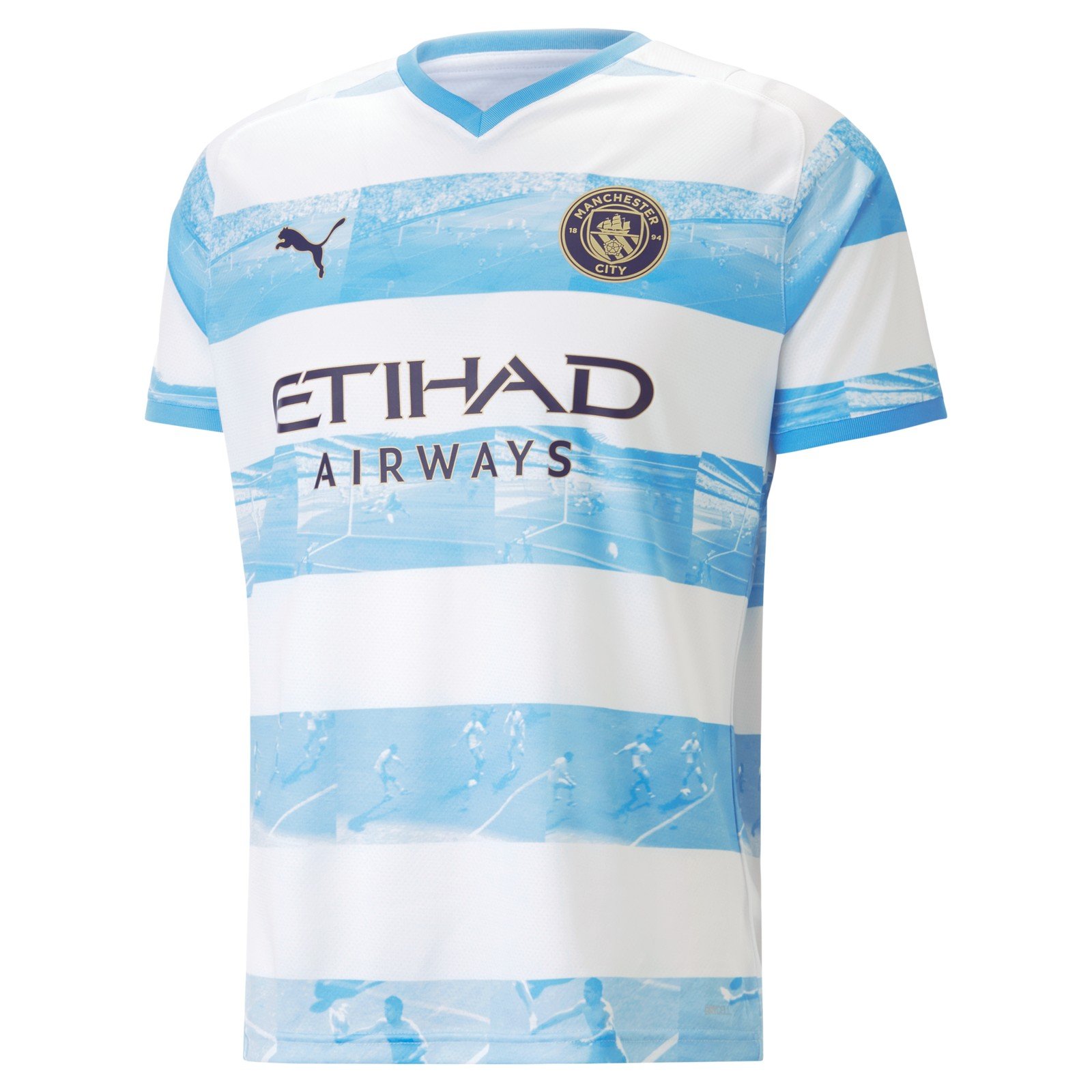 701223398001_pp_01_mcfc Camisa Manchester City Comemorativa Agüero Azul com Branco