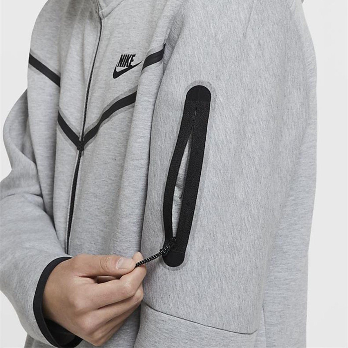 NQQ-7755-068_zoom1(13) Blusão Nike Masculino Cinza