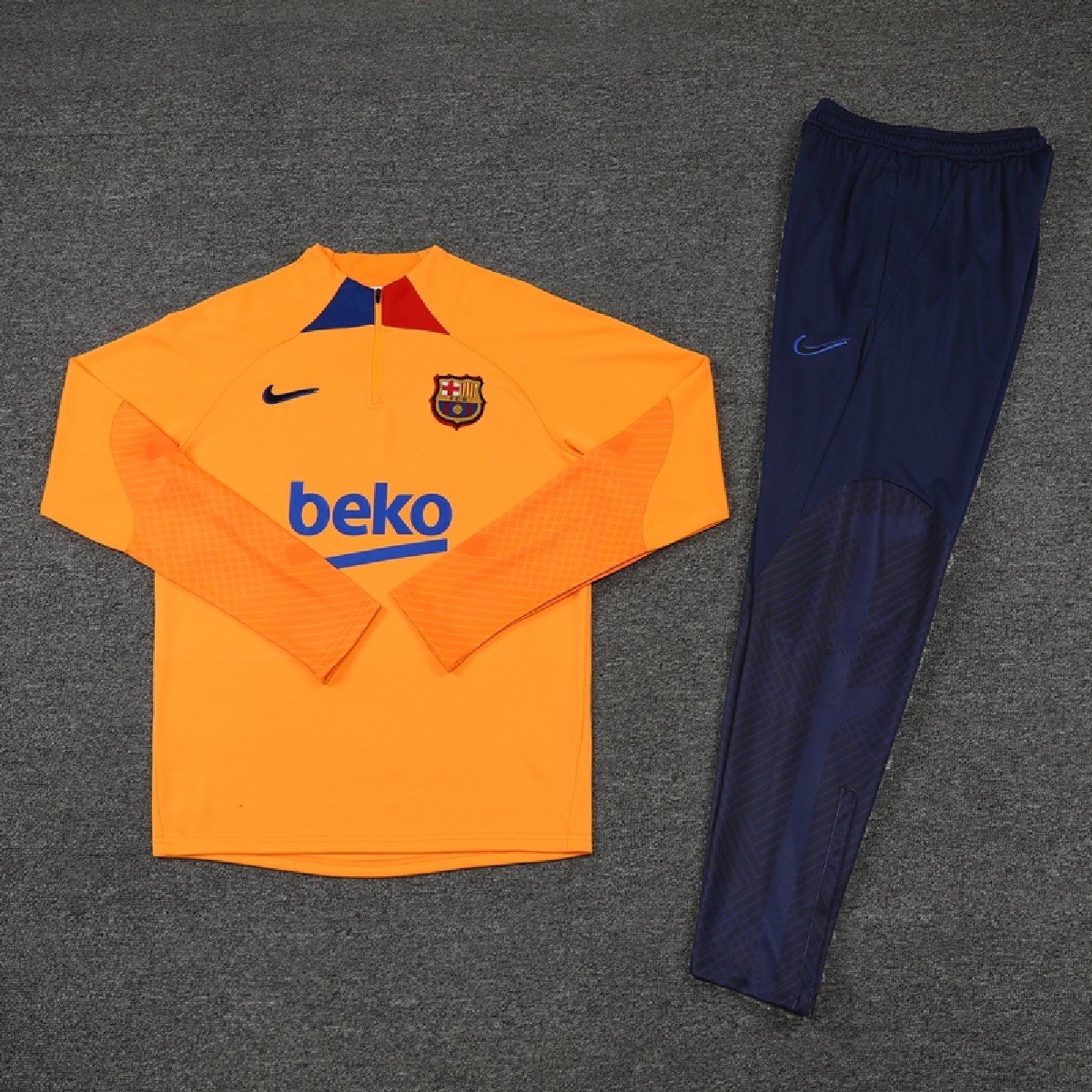 Sem-titulo-6(8) Conjunto de Treino Barcelona Laranja 2022/23 Calça + Jaqueta