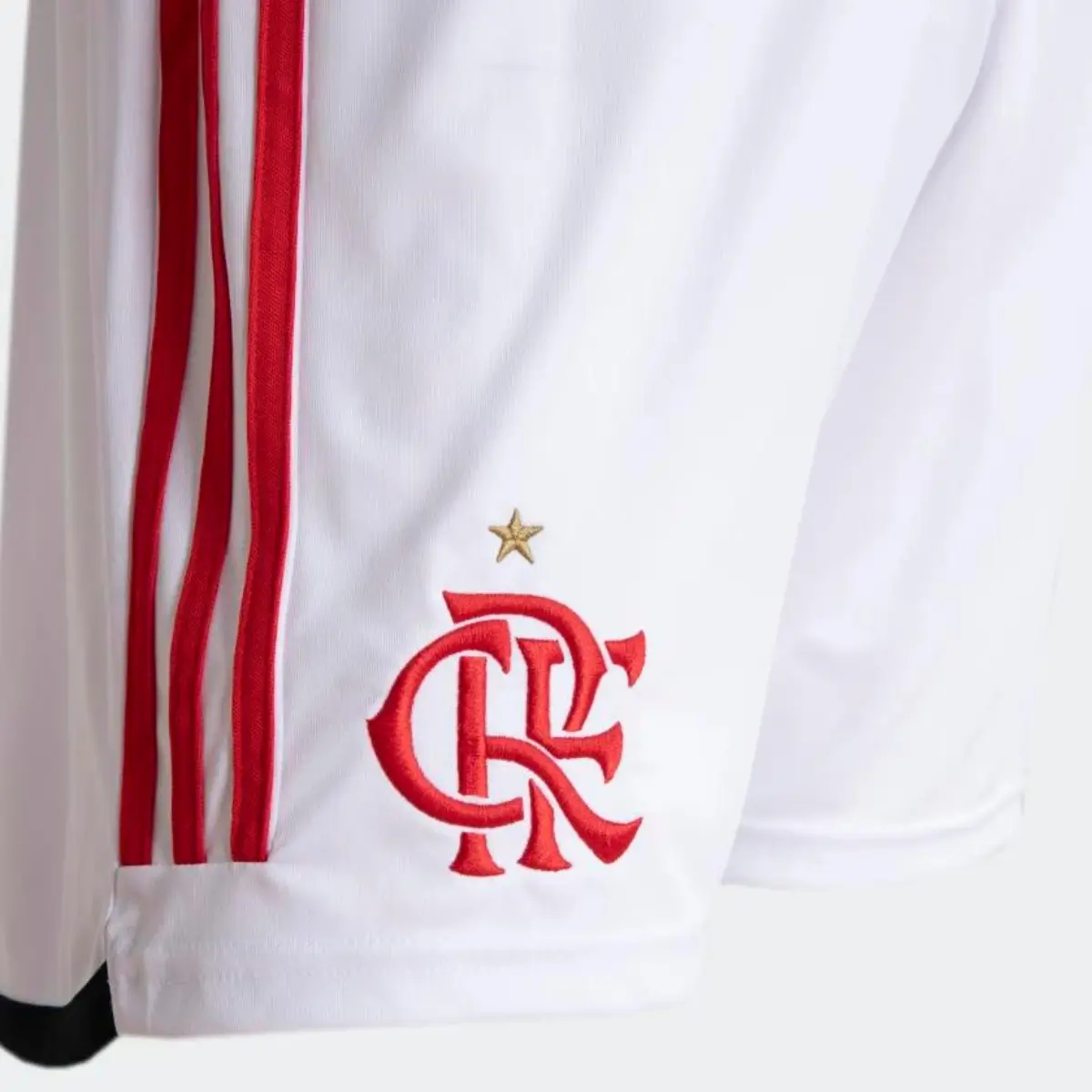 Design-sem-nome-9-3 Short de Jogo Flamengo Branco 2023/24