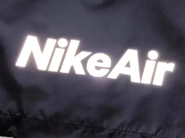 42bf57e2 Jaqueta Corta vento Nike Refletiva