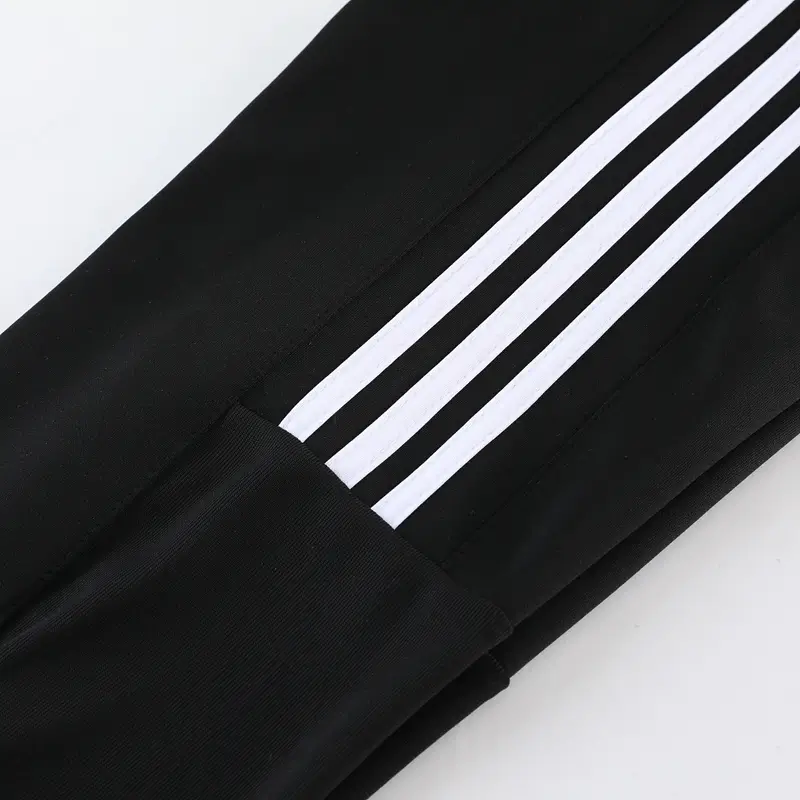 9643569b-1 Conjunto de Frio Adidas Jaqueta e Calça