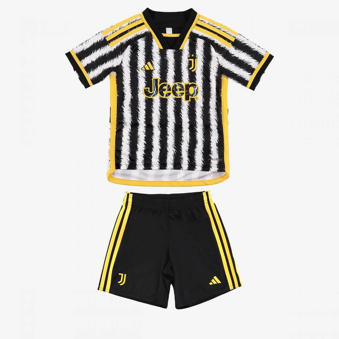 zoom Kit Infantil Juventus Preta e Amarela2023/24