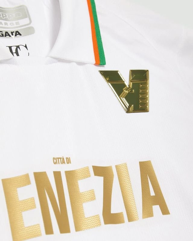 361692899_314139147708279_5316747627202474672_n Nova Camisa Venezia Branca 2023/24 Masculina