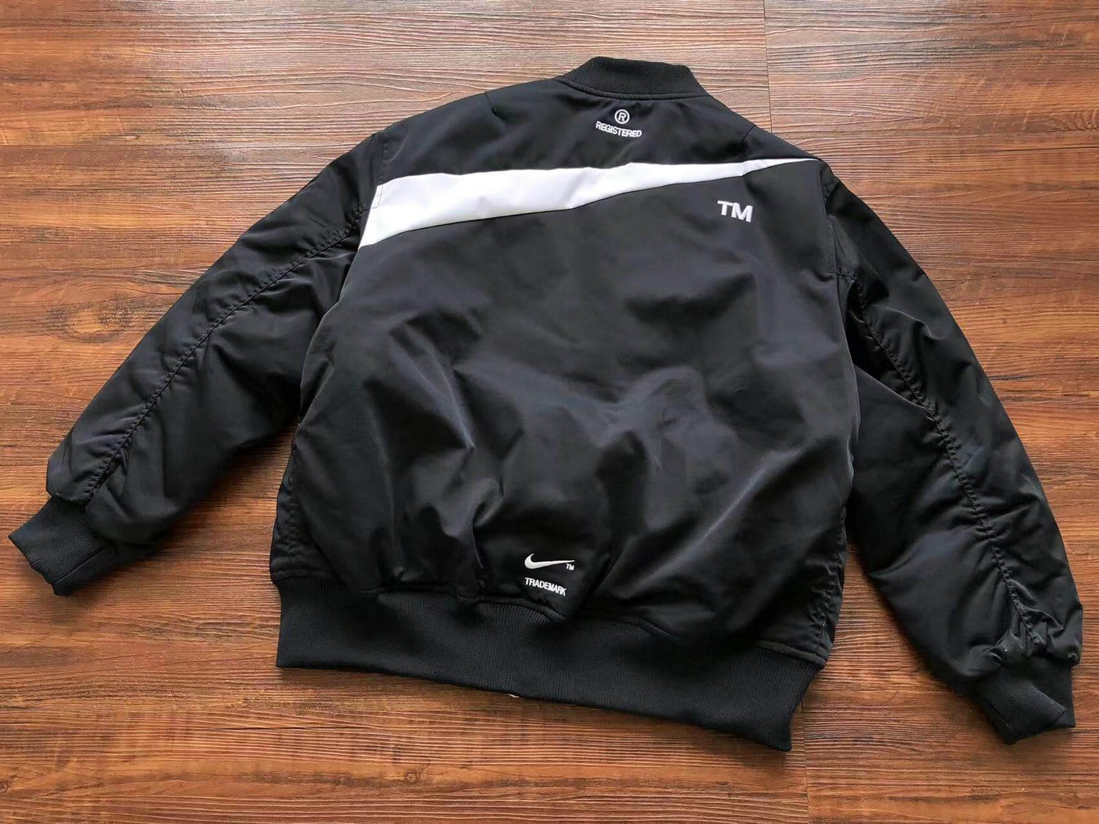 18e78d6a Jaqueta Nike Sportswer Swoosh Thermafit Bomber