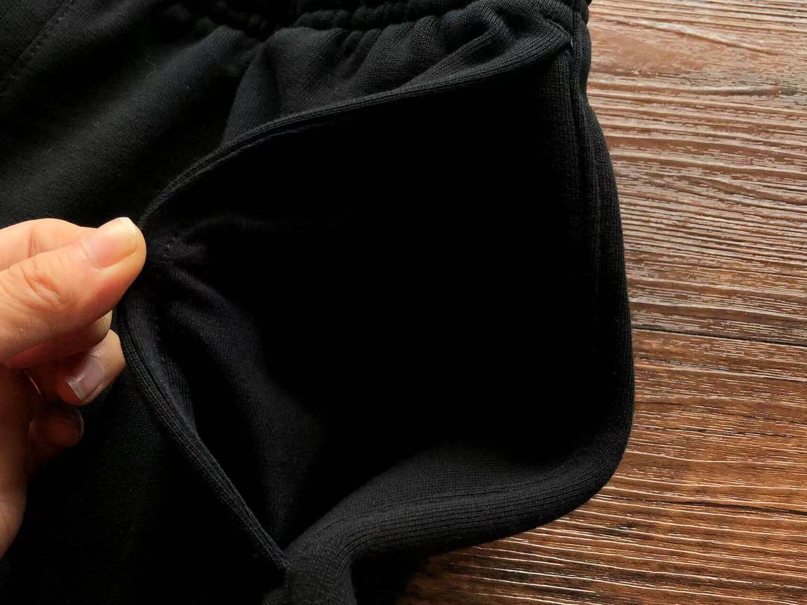 6dce6bc5 Calça Supreme Moletom Nike Preta/Cinza