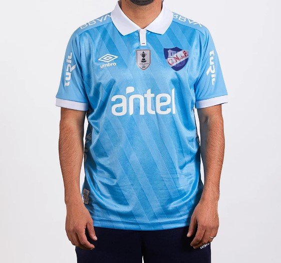 Captura de tela 2023-08-29 173021 Nova Camisa do Club Nacional Azul Polo 2023/24 Masculina