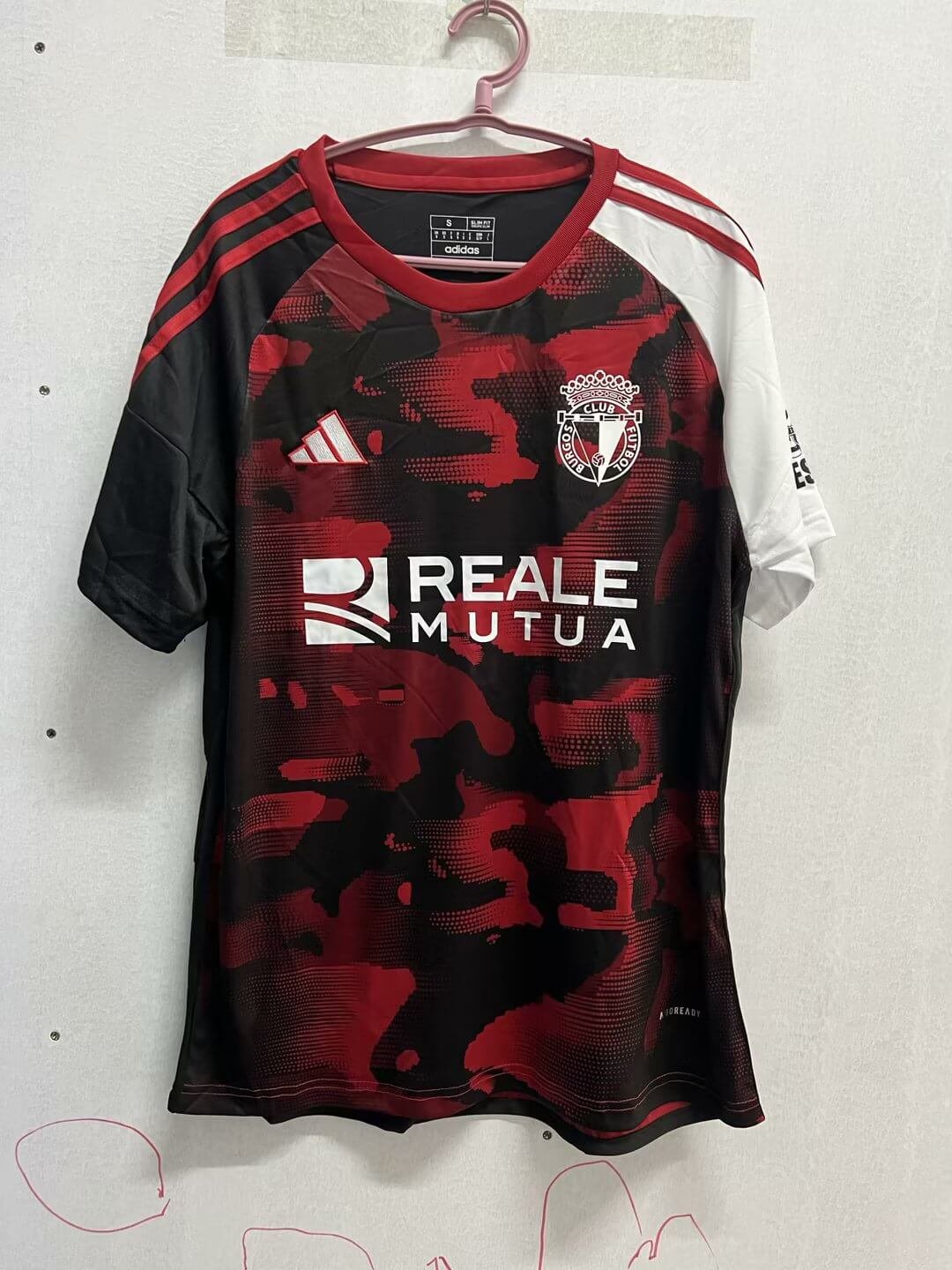 Camisa do Burgos Away Vermelha 2023/24 Masculina Camisa do Burgos Away Vermelha 2023/24 Masculina