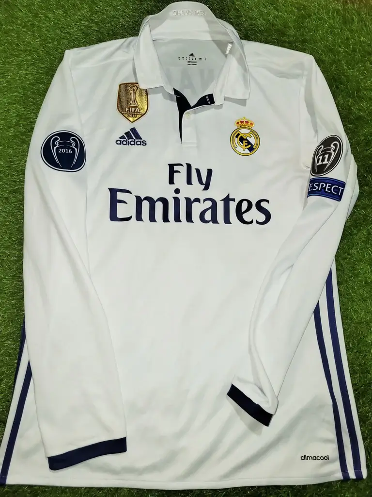 Camisa CR7 Real Madrid 2016/17 UCL Branca Manga Longa Camisa CR7 Real Madrid 2016/17 UCL Branca Manga Longa