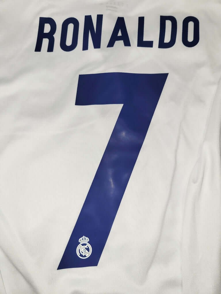 Camisa CR7 Real Madrid 2016/17 UCL Branca Manga Longa Camisa CR7 Real Madrid 2016/17 UCL Branca Manga Longa