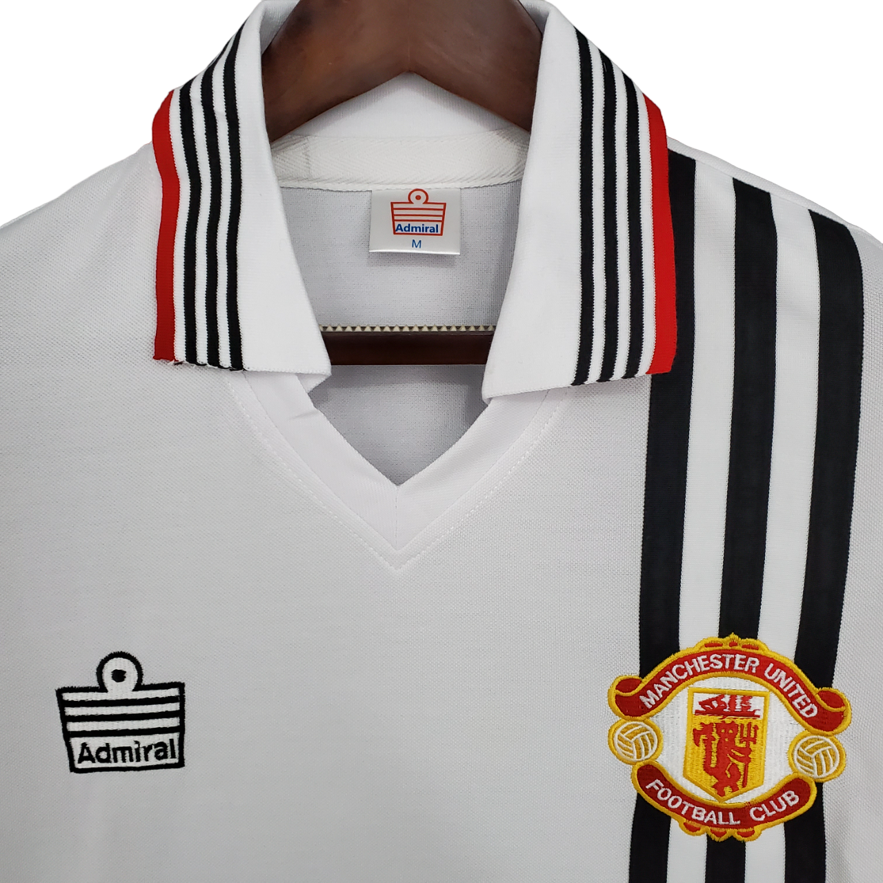 fd8b368a-PhotoRoom.png-PhotoRoom Camisa Manchester United Away Branca 1975/80 Masculina