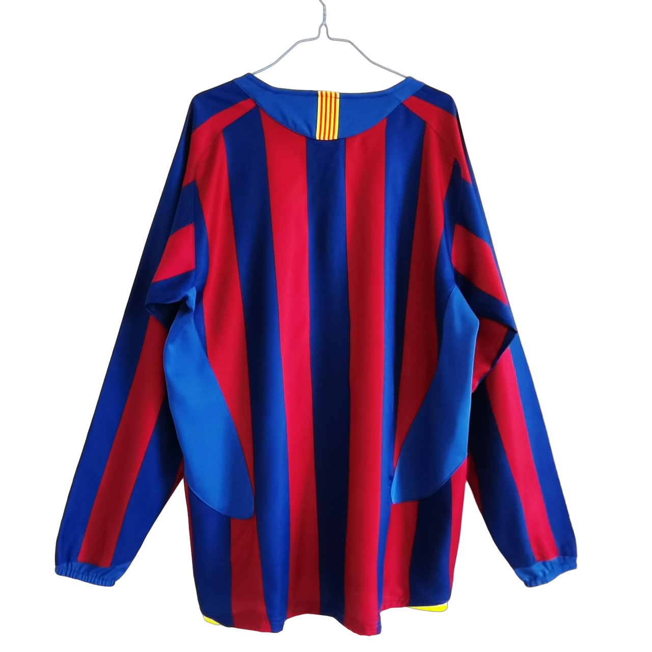 Camisa Barcelona Home Manga Longa 2005/06 Retrô Masculina Camisa Barcelona Home Manga Longa 2005/06 Retrô Masculina