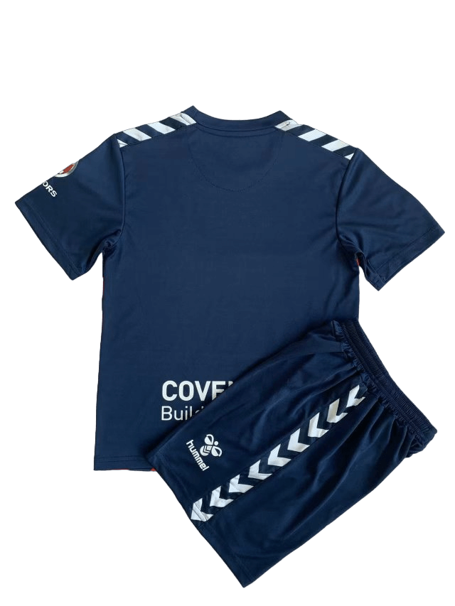 Kit Infantil Coventry City Away Azul 2023/24 Unissex Kit Infantil Coventry City Away Azul 2023/24 Unissex