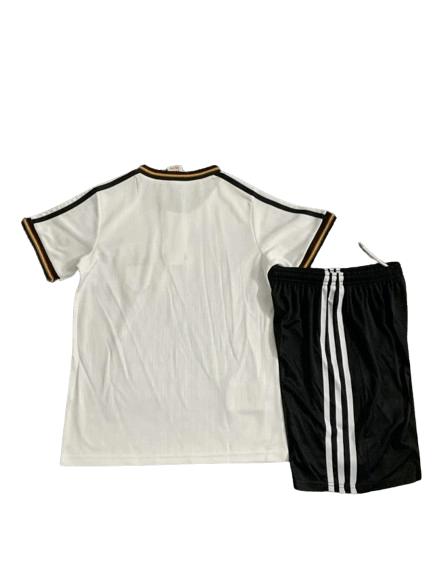 Kit Infantil Seleção da Alemanha Branca 1996 Unissex Kit Infantil Seleção da Alemanha Branca 1996 Unissex