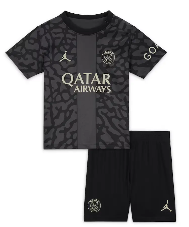 Kit Infantil PSG Preta III Third MBAPPÉ #7 2023/24 Unissex Kit Infantil PSG Preta III Third MBAPPÉ #7 2023/24 Unissex
