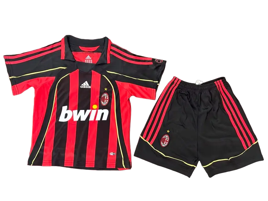 kit-infantil-ac-milan-preta-vermelha-home-i-2006-07-unissex Kit Infantil Ac Milan Preta/Vermelha Home I 2006/07 Unissex