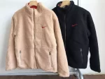 Casaco de Frio Nike Lã Reversível Preto/Bege Leap High Just do It