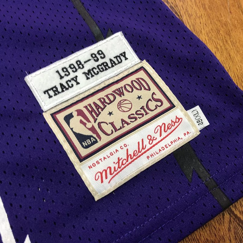 Regata NBA Mitchell & Ness Raptors 1998/99 Retro Macgrady #1 Regata NBA Mitchell & Ness Raptors 1998/99 Retro Macgrady #1