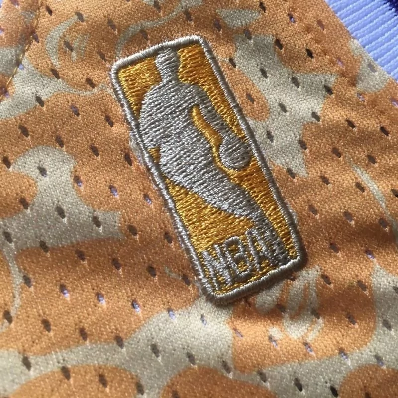 regata-a-bathing-ape-x-mitchell-ness-lakers-111-76778091861d21727916220601359617-1024-1024 Regata A Bathing Ape x Mitchell & Ness - Lakers