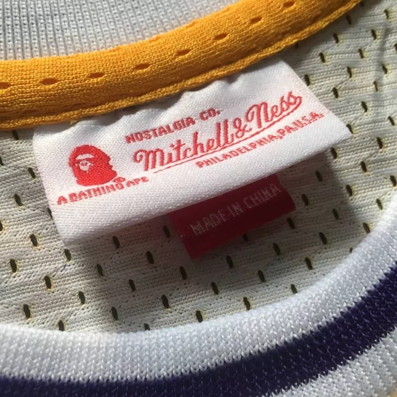 regata-a-bathing-ape-x-mitchell-ness-lakers-71-14f60c54674a9b327516220601354348-1024-1024 Regata A Bathing Ape x Mitchell & Ness - Lakers
