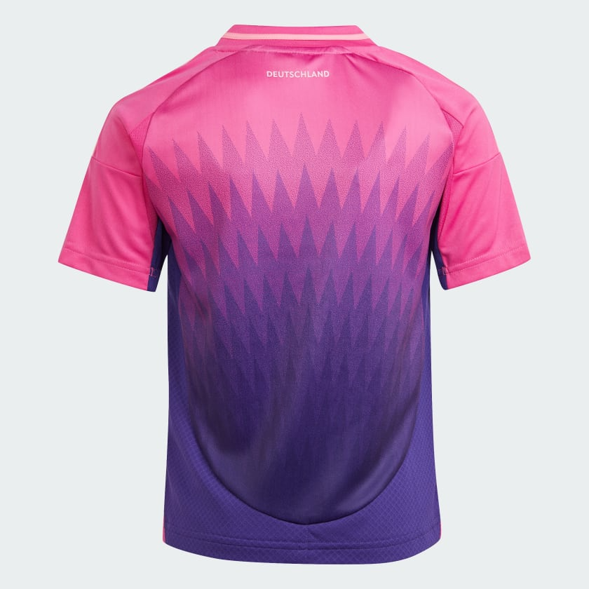 Kit Infantil Alemanha Away Rosa II 2024/25 Unissex Kit Infantil Alemanha Away Rosa II 2024/25 Unissex