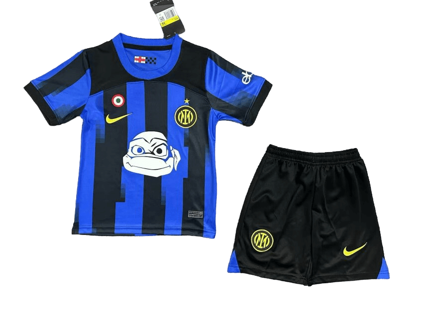 Kit Infantil Inter de Milão Azul Tartarugas Ninjas 2024/25 Unissex Kit Infantil Inter de Milão Azul Tartarugas Ninjas 2024/25 Unissex