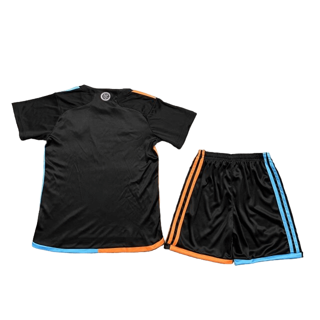 Kit Infantil Reserva do New York City FC Preta 2024/25 Unissex Kit Infantil Reserva do New York City FC Preta 2024/25 Unissex