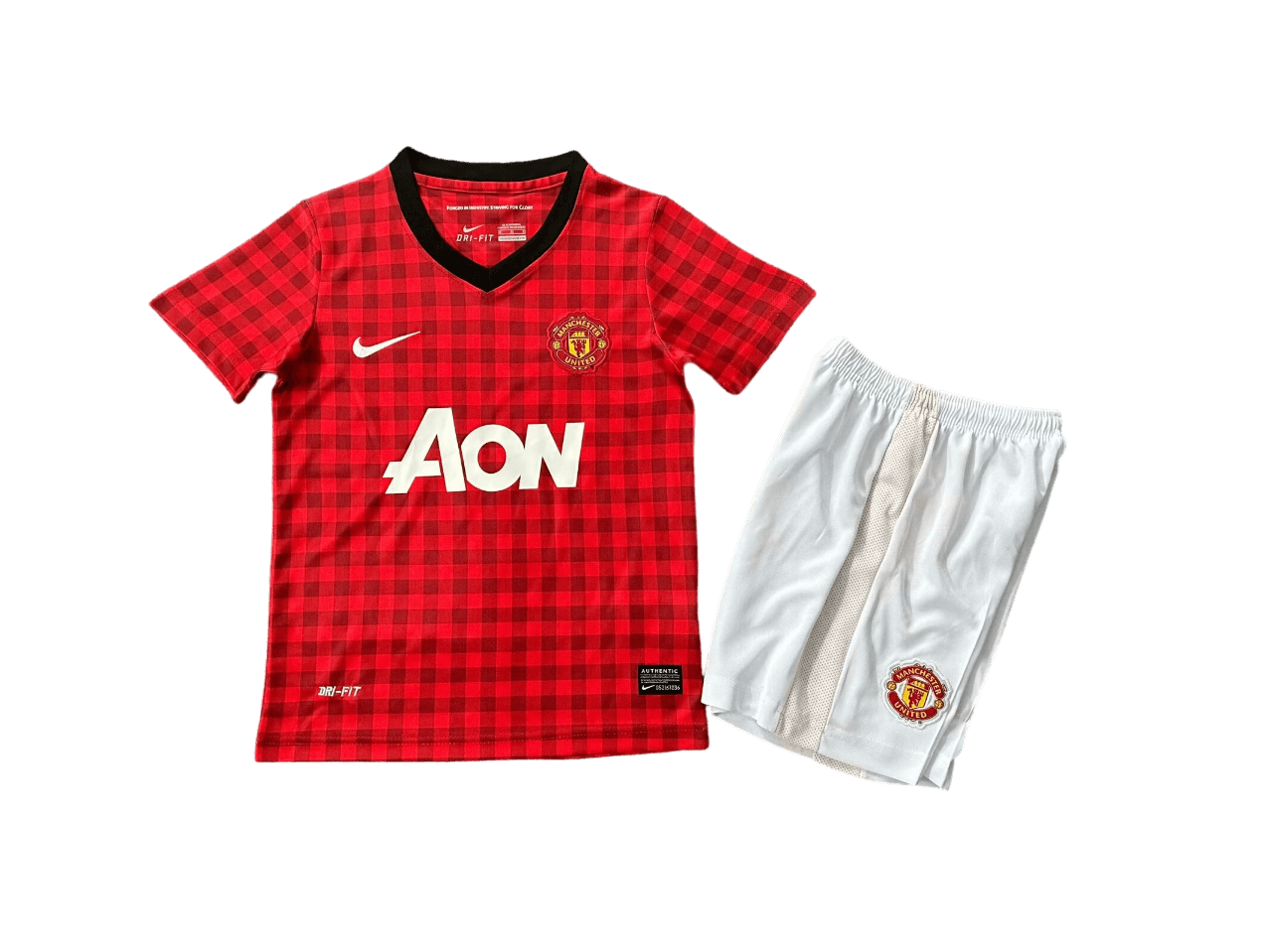 Kit Infantil Manchester United Vermelha I 2012 Unissex Kit Infantil Manchester United Vermelha I 2012 Unissex