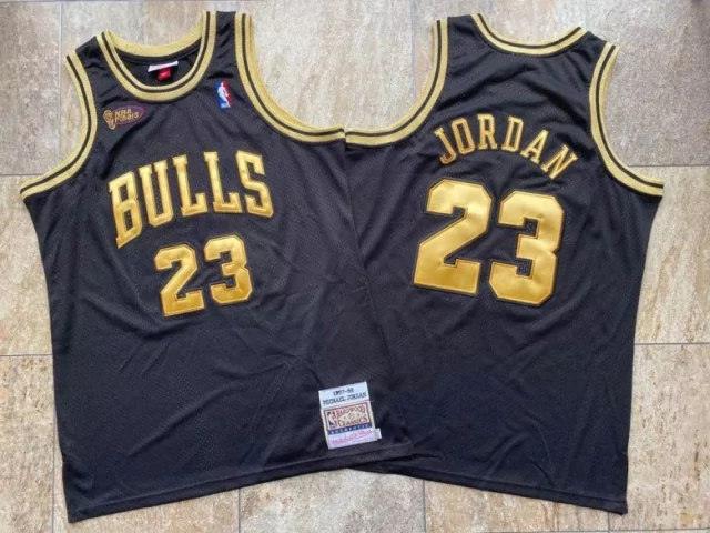 Regata Mitchell & Ness - Bulls 1997-98 Retro - Jordan #23 Preta Regata Mitchell & Ness - Bulls 1997-98 Retro - Jordan #23 Preta