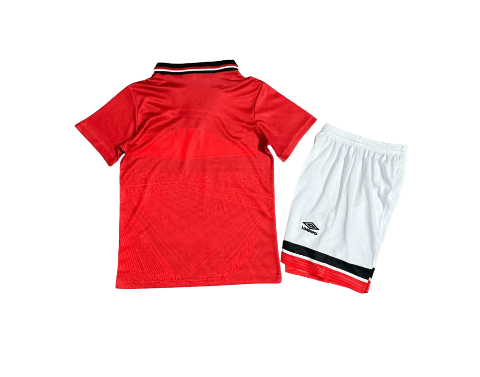 Kit Infantil Manchester United Vermelha I 1994/1996 Unissex Kit Infantil Manchester United Vermelha I 1994/1996 Unissex