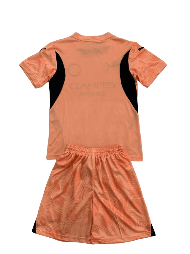 Kit Infantil Manchester City Goleiro Laranja 2024/25 Unissex Kit Infantil Manchester City Goleiro Laranja 2024/25 Unissex