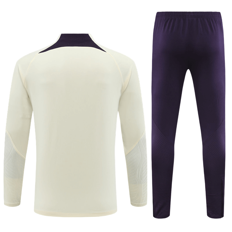 Conjunto de Treino PSG Jaqueta Bege + Calça Preta 2023/24 Conjunto de Treino PSG Jaqueta Bege + Calça Preta 2023/24