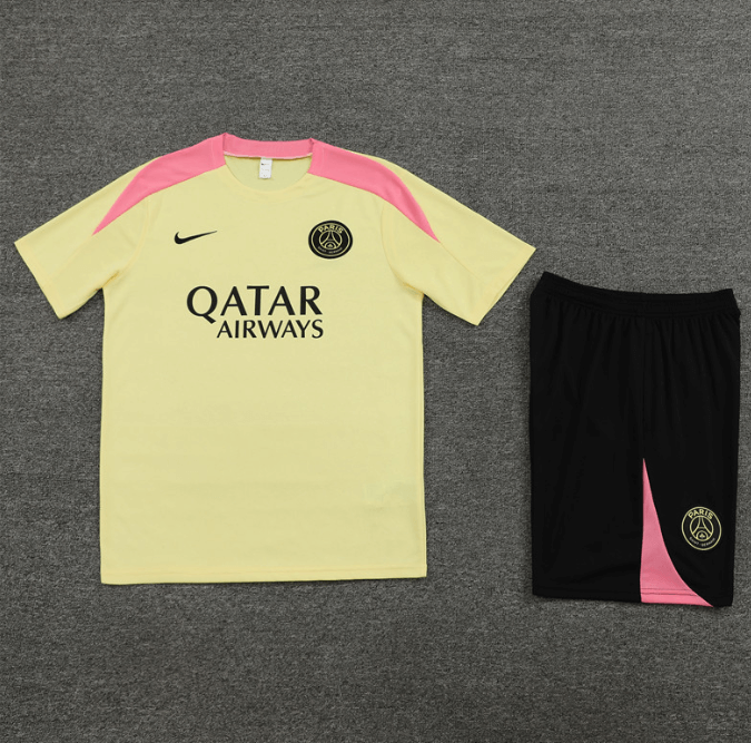 Conjunto de Treino PSG Camisa Amarelo + Bermuda Preto 202/25 Conjunto de Treino PSG Camisa Amarelo + Bermuda Preto 202/25