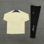 Conjunto de Treino PSG Jaqueta+Calça Bege/Preta 2023/24
