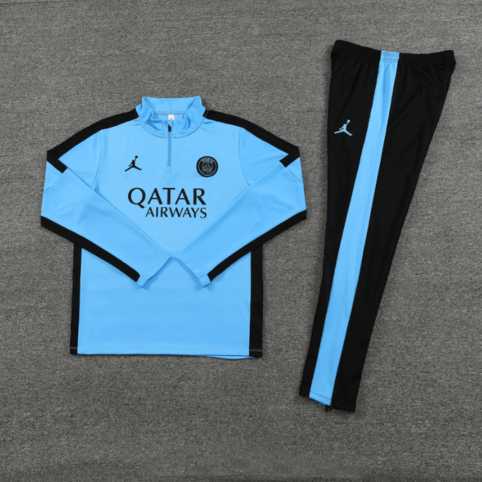 Conjunto de Treino PSG Jaqueta Azul + Calça Preta 2023/24 Conjunto de Treino PSG Jaqueta Azul + Calça Preta 2023/24