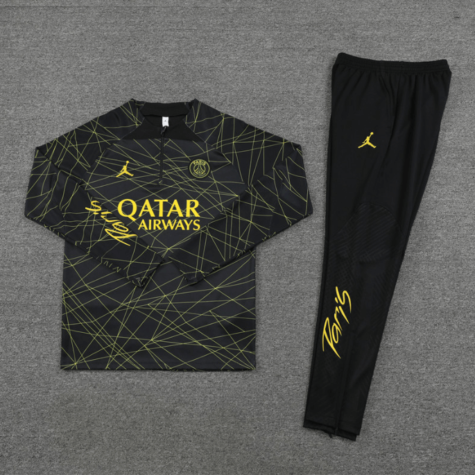 Conjunto de Treino PSG Jaqueta + Calça Preta/Amarela 2022/23 Conjunto de Treino PSG Jaqueta + Calça Preta/Amarela 2022/23