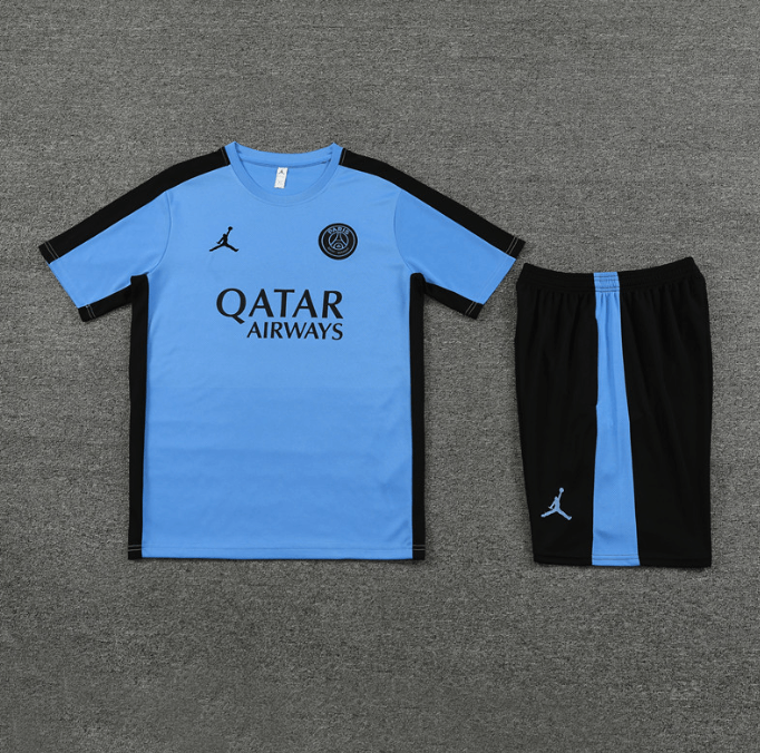 Conjunto de Treino PSG Camisa + Bermuda Azul/Preta 2023/24 Conjunto de Treino PSG Camisa + Bermuda Azul/Preta 2023/24