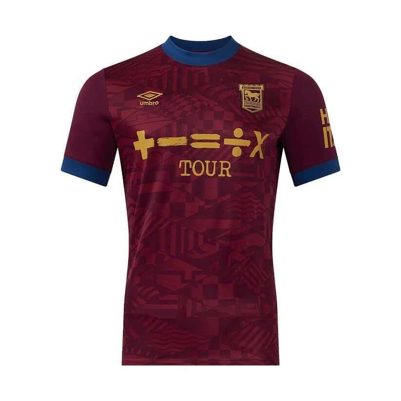 Camisa Ipswich Town Reserva Vinho II 2024/25 Masculina Camisa Ipswich Town Reserva Vinho II 2024/25 Masculina
