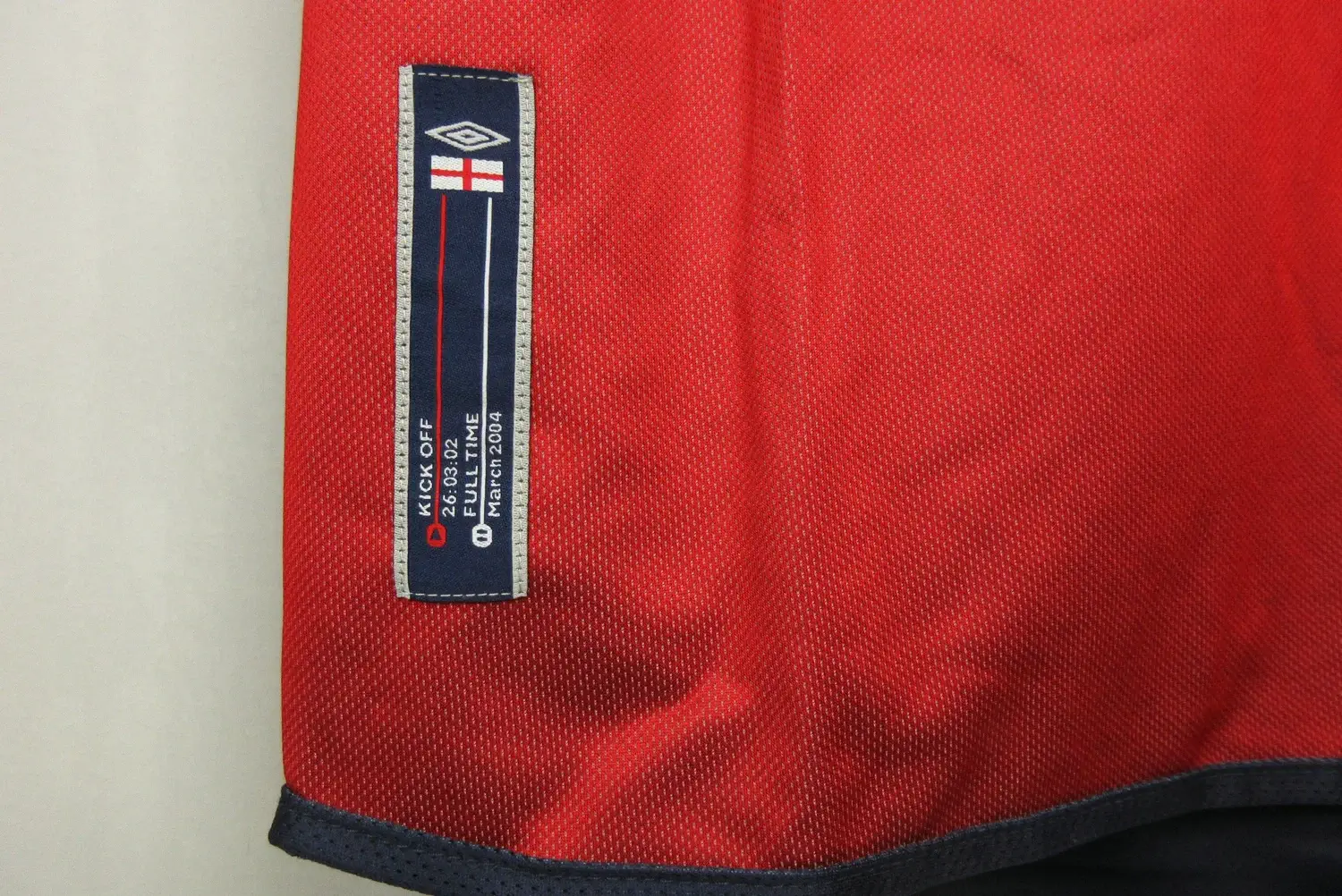 camisa-ii-inglaterra-vermelha-away-2002-versao-retro-5 (1) Camisa Inglaterra Vermelha II Away 2002 Masculina