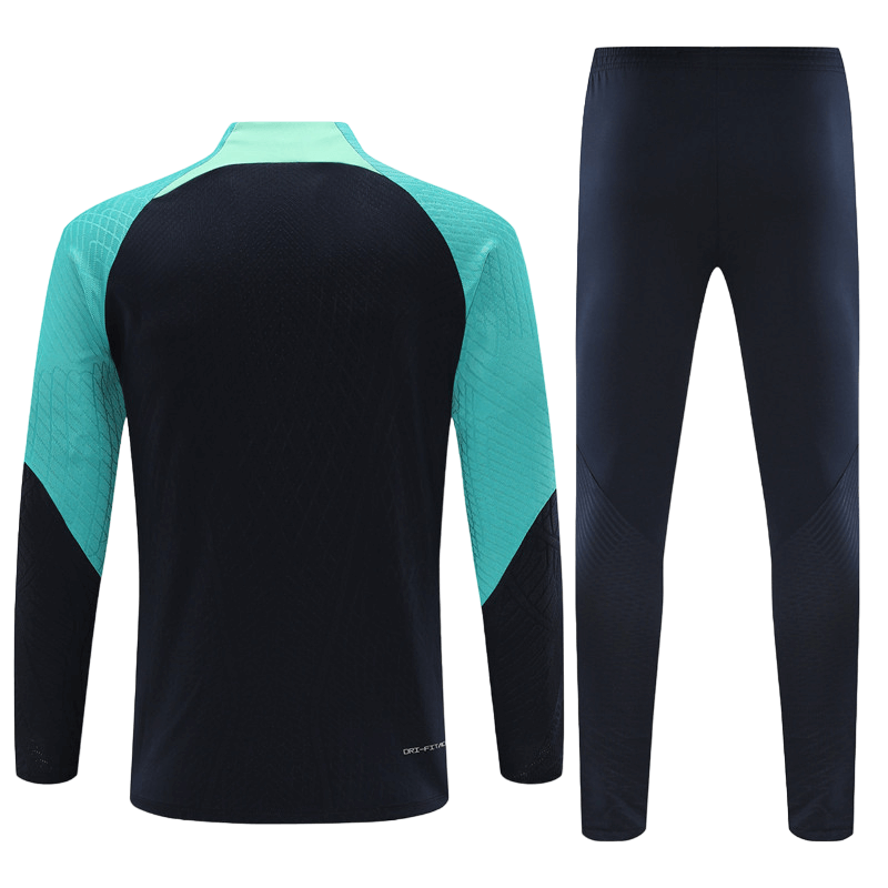 Conjunto-de-treino-barcelona-azul-escura-clara-2023-24-jaqueta-calca-loja-malta-esportes (2) Conjunto Barcelona Treino Jaqueta/Calça Azul Escuro Clara 2023/24