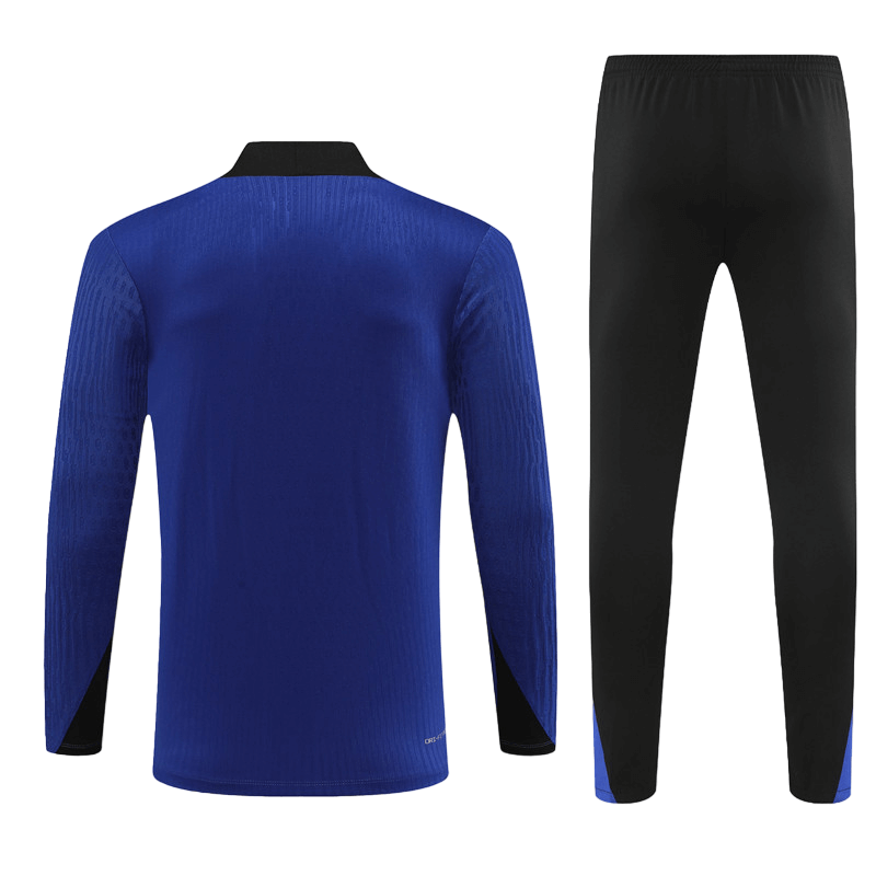 Conjunto-de-treino-barcelona-azul-escura-ii-2024-25-jaqueta-calca-jogador-loja-malta-esportes (3) Conjunto Barcelona Treino Jaqueta/Calça Azul Escura II Jogador 2024/25