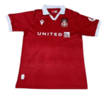 camisa-Titular-Wrexham-vermelha-i-2024-25-masculina (1)