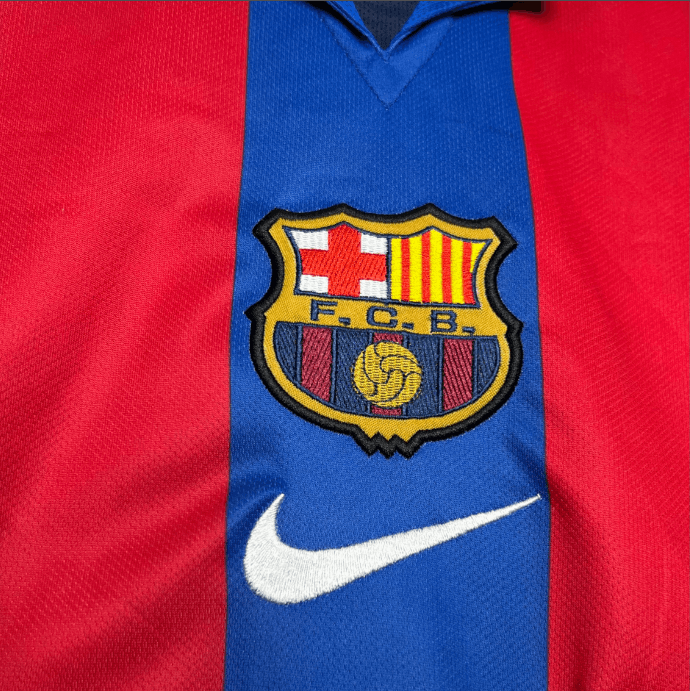 camisa-titular-barcelona-home-vermelha-azul-2001-loja-malta-esportes (3) Camisa Titular Barcelona Home Vermelha/Azul I 2001