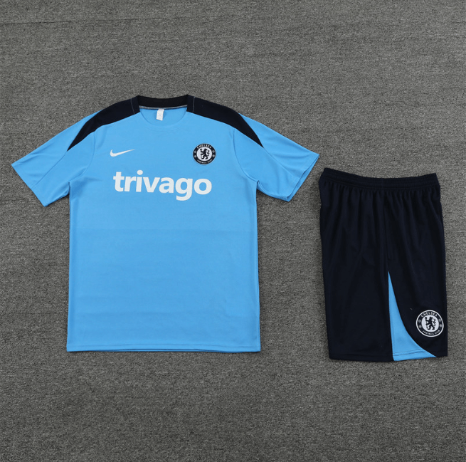 conjunto-de-treino-chelsea-azul-clara-2023-24-camisa-short-loja-malta-esportes (1) Conjunto Chelsea Treino Camisa/Short Azul Clara 2023/24